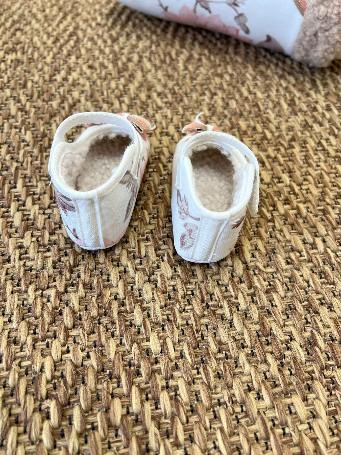 Scarpetta Fiocco Bimba Vaniglia IG18SC