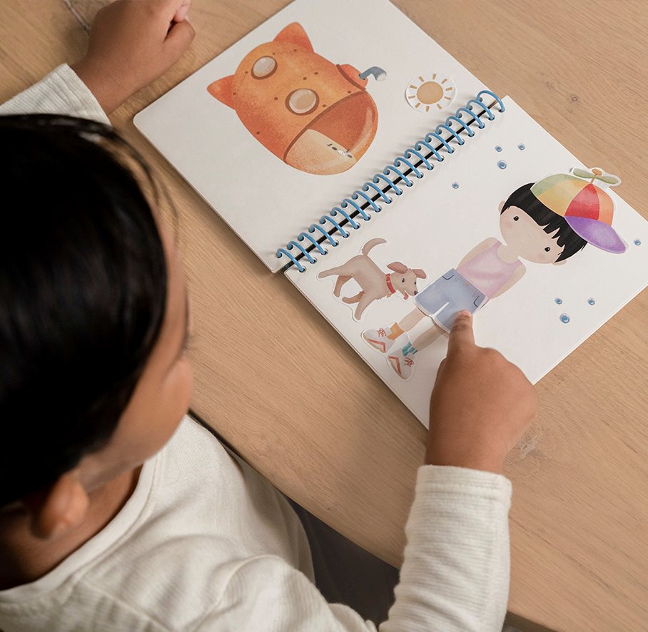 Libro Dress me up con stickers  MLTICOLORE 125407 -  NANU' BABY