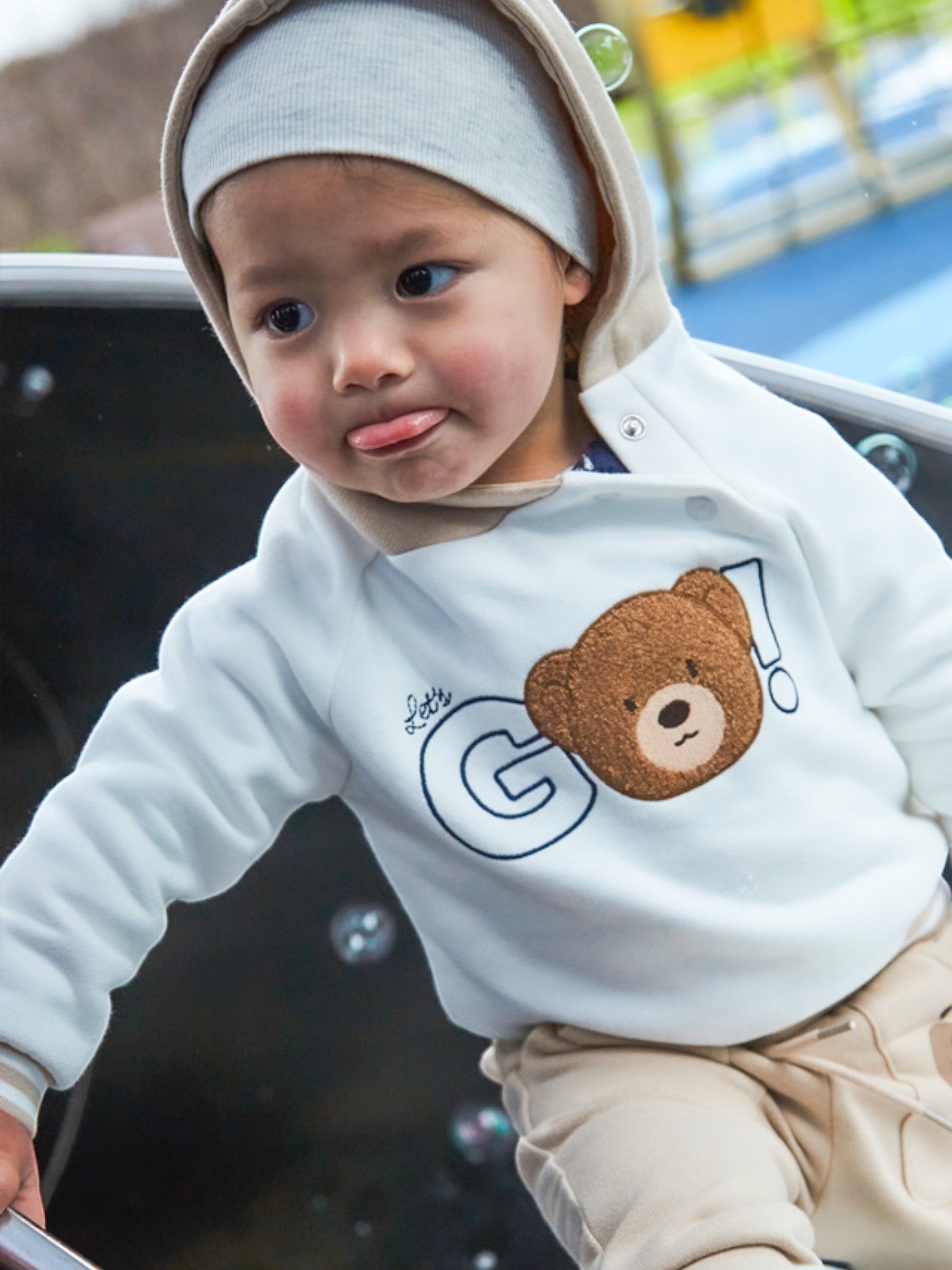 Pullover con cappuccio Bimbo PANNA 2414/31