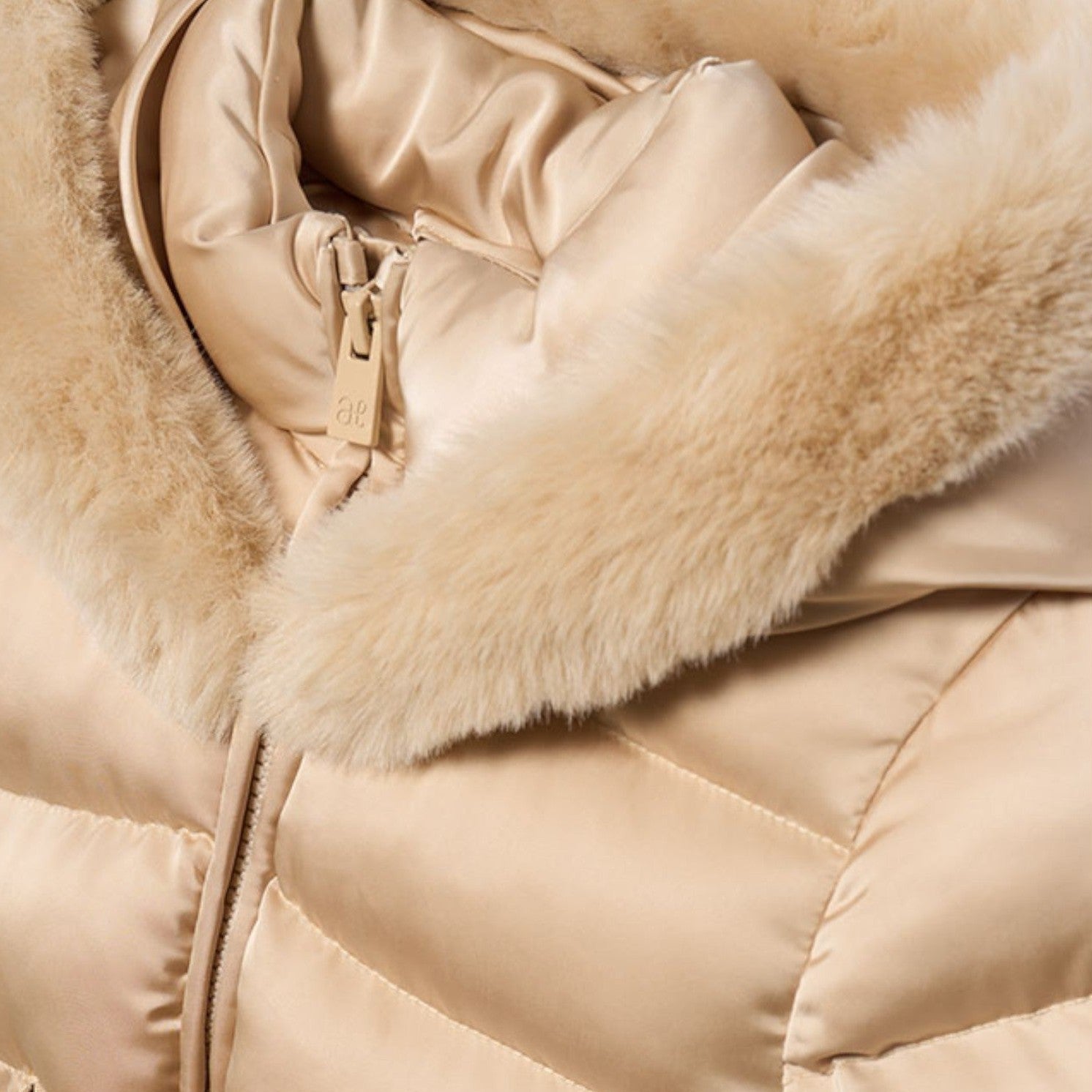 Giubbotto satinato pelo Bimba Beige 5849/14 - NANU' BABY