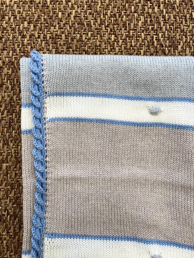 Coperta in maglia ricamata a mano NEBRODI 9082 - NEBRODI 9082