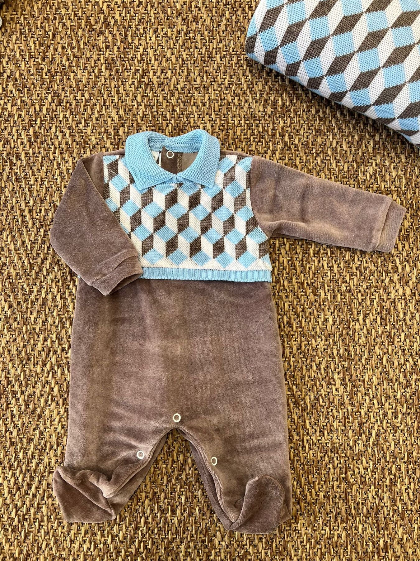 Tutina fantasia geometrica Neonato Marrone IG6814