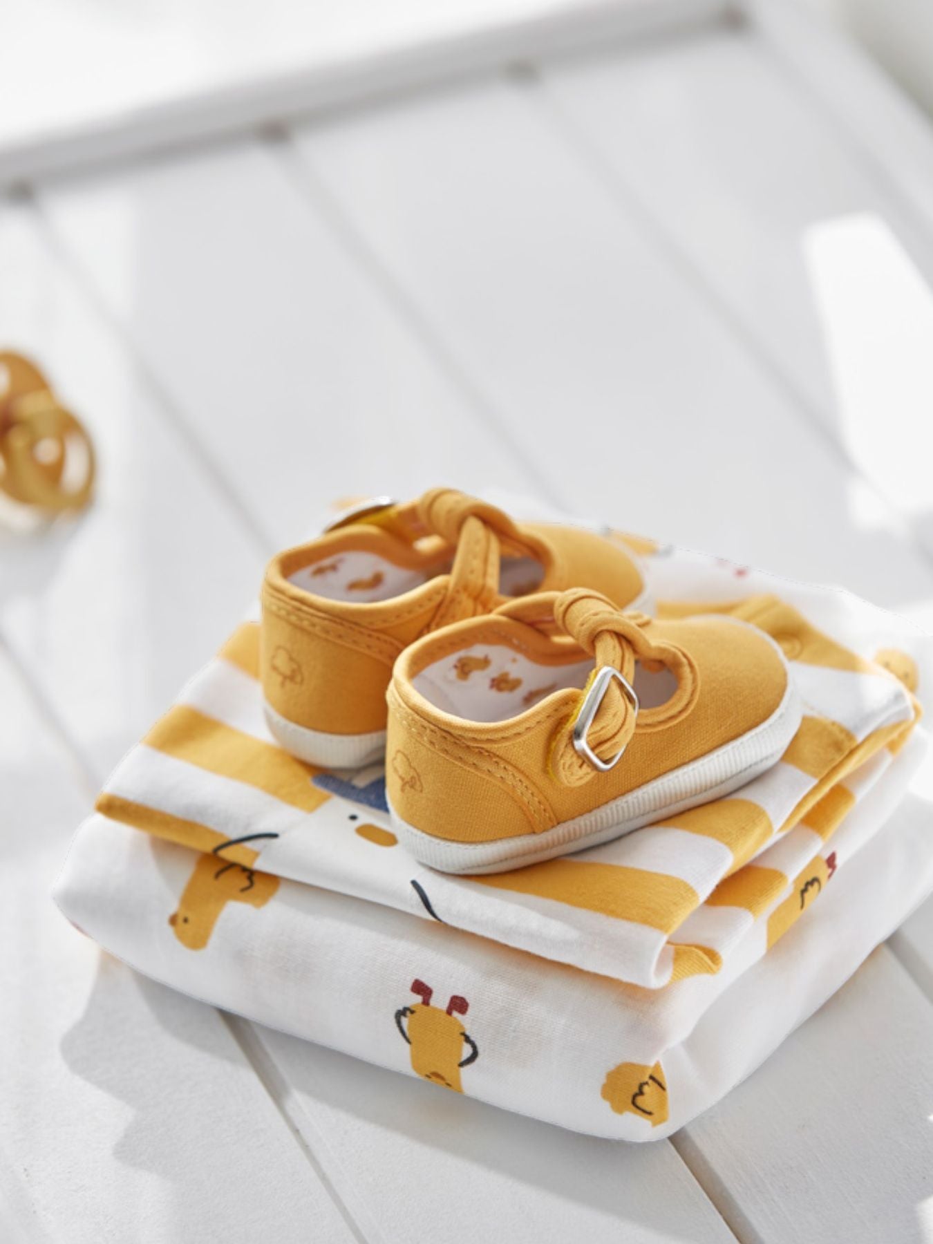 Scarpetta in tela Bimbo GIALLO 9731/M
