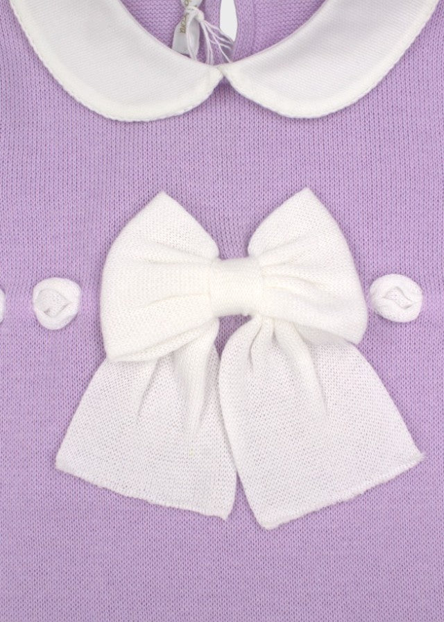 Baumwoll-Strampler mit lila Schleife 355/L