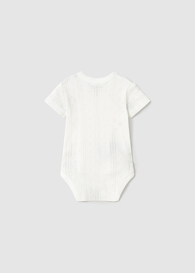 Weißer, perforierter Kurzarmbody für Babys (Mädchen) 1746 /B