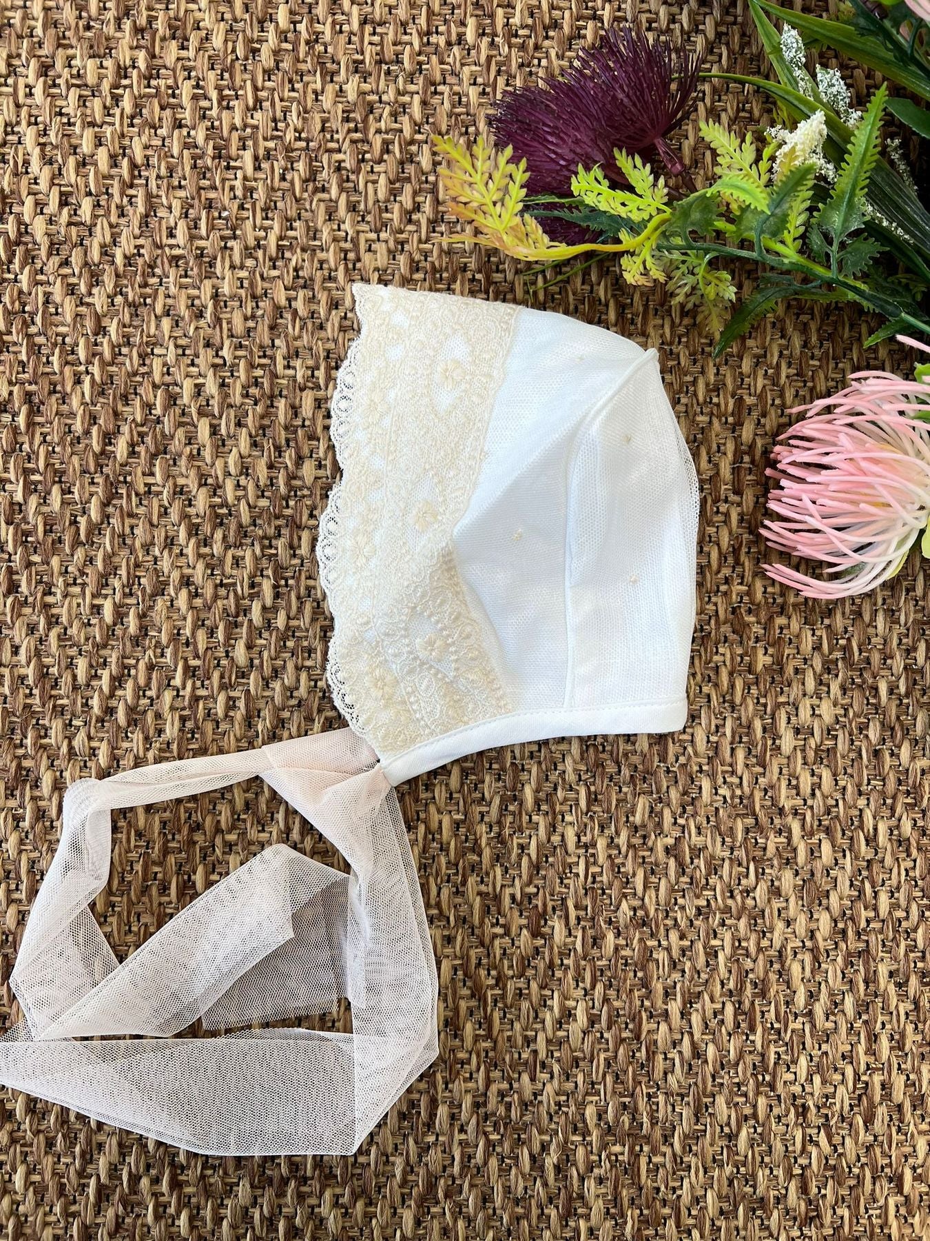 009-20167 - Stiefelchen und Hauben - MARTIN ARANDA