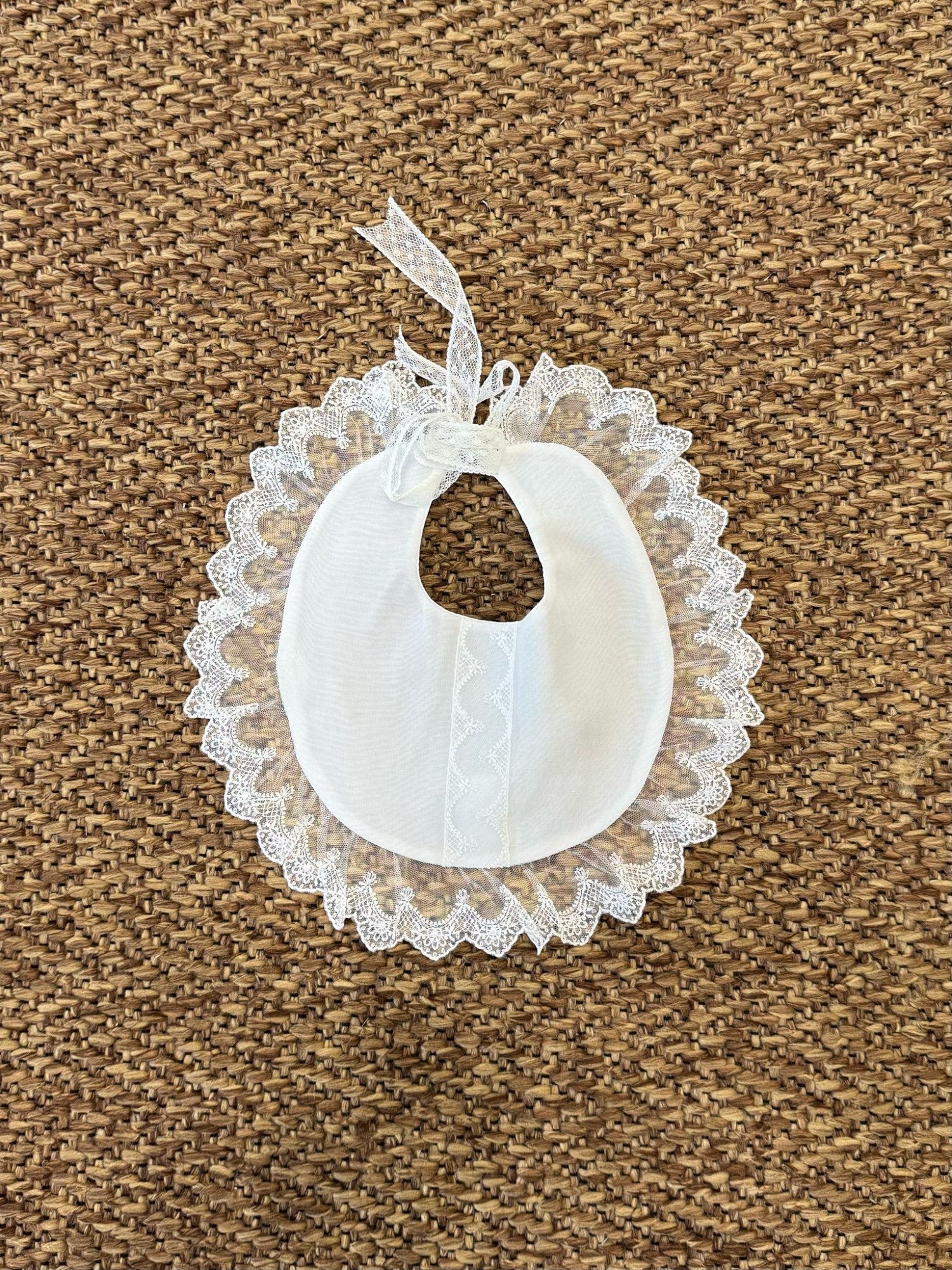 Bavetta Cerimonia Organza BEIGE 252 corredino e abbigliamento neonato | NANU' BABY