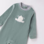 Grüner Chenille-Baby-Strampler mit Füßen 3F647/4136